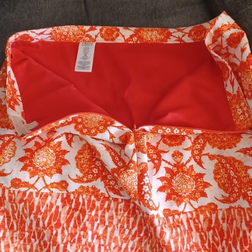 Michael Kors Clementine Mini Skirt, lined, size 10, fits true to size, 17
